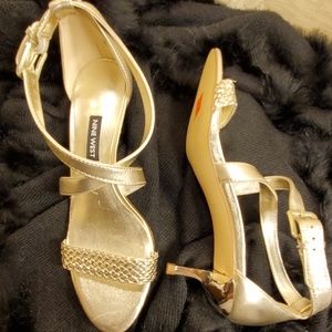 NWOT Nine West Ankle Strap Kitten Heel
